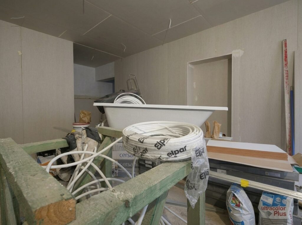 How to Dispose of Heavy Junk During Basement Cleanouts