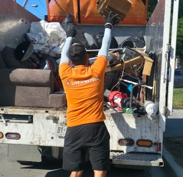 Business Cleanout Services in Schomberg