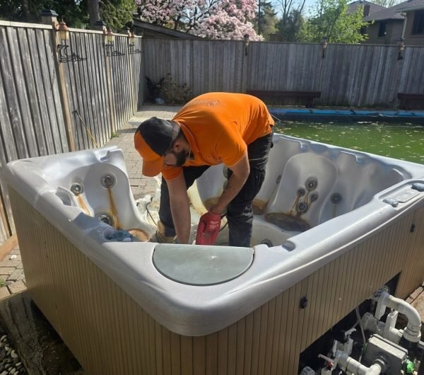 Hot Tub Removal Services in Newmarket