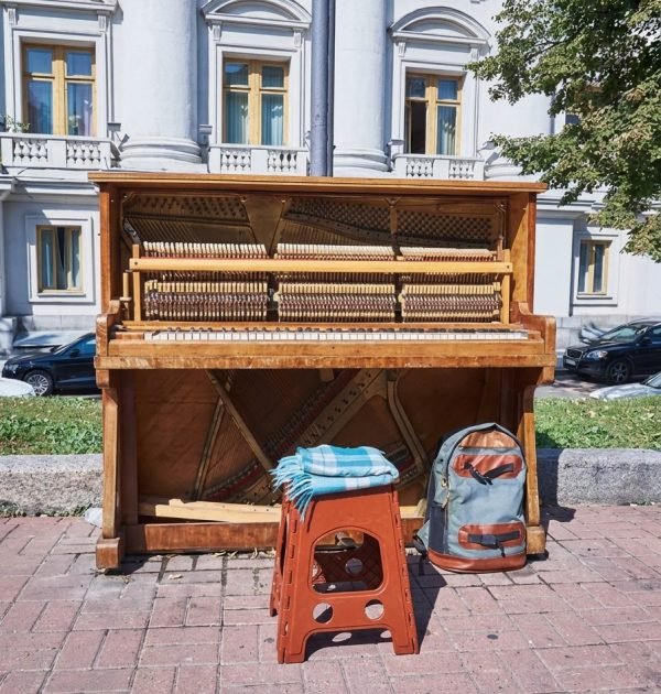 Piano Removal Services in Aurora from Live Junk Free