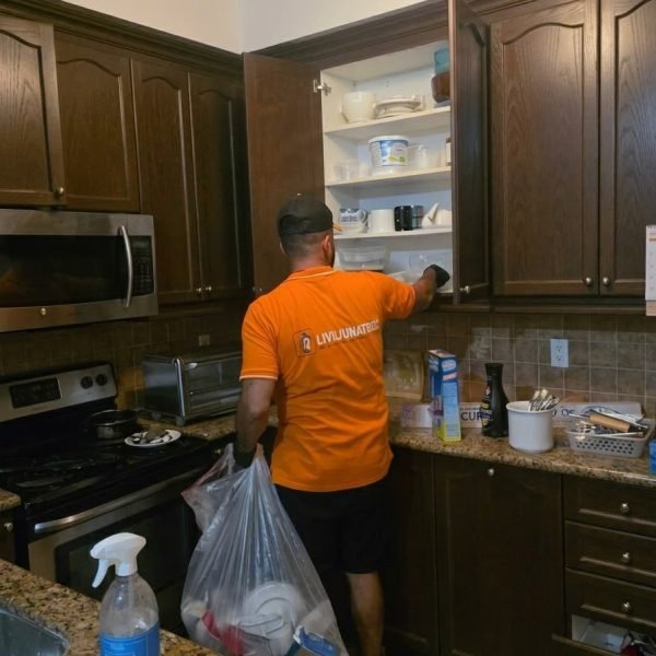 Storage Unit Cleanout Services in Bradford