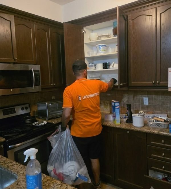 Storage Unit Cleanout Services in East Gwillimbury