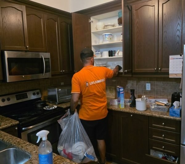 Storage Unit Cleanout Services in Vaughan